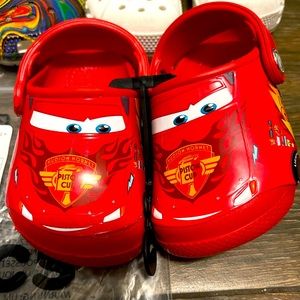 Cars Crocs (toddler/little kids) size 6